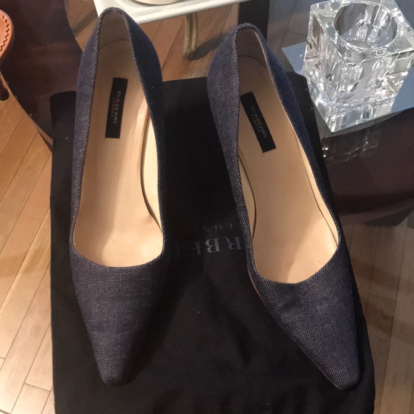 Shoes - Picture 1 of 3